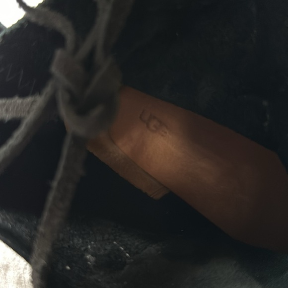 Ugg Boots Unlined Lace Up 8 / 8 1/2 Black pre owned - Picture 14 of 14